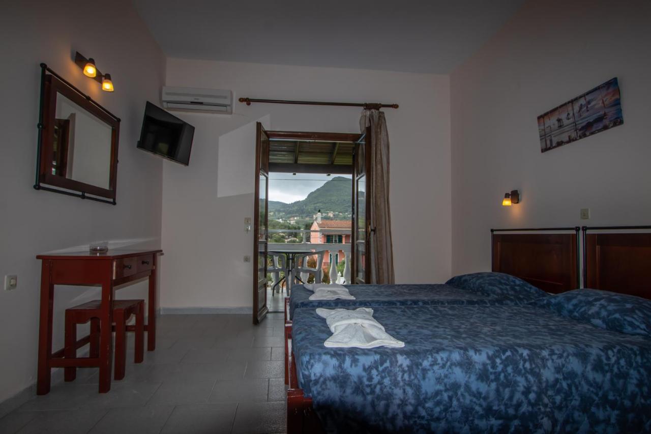 Zoi Apartmens Antonis Botsis