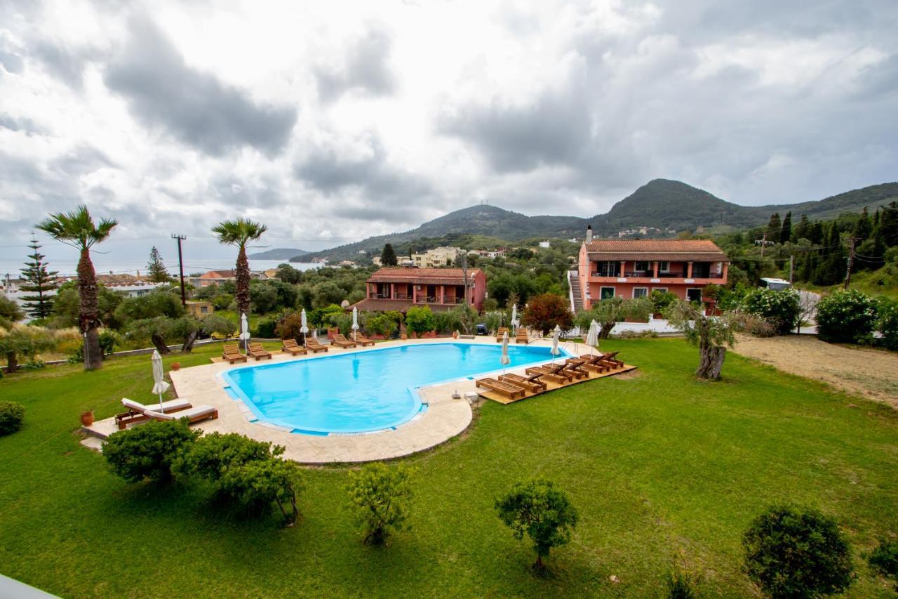 Zoi Apartmens Antonis Botsis